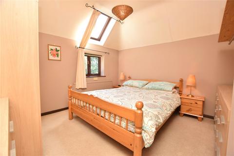 3 bedroom end of terrace house for sale, Maltings Close, Bures, CO8