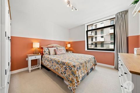 2 bedroom apartment for sale, Scarlet Close, London E20