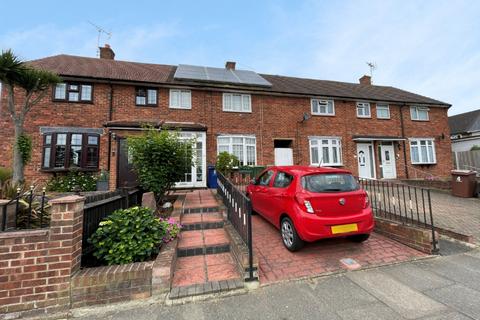 2 bedroom terraced house for sale, Erriff Drive, South Ockendon, Essex, RM15