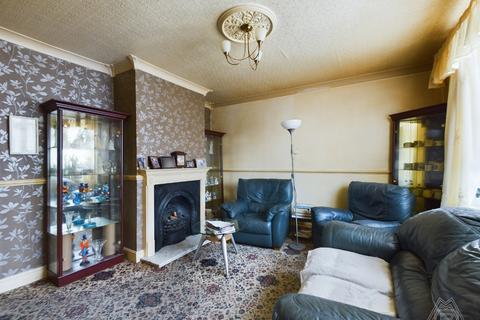 2 bedroom terraced house for sale, Erriff Drive, South Ockendon, Essex, RM15