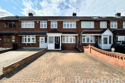 3 bedroom terraced house for sale, Newtons Close, Rainham, RM13