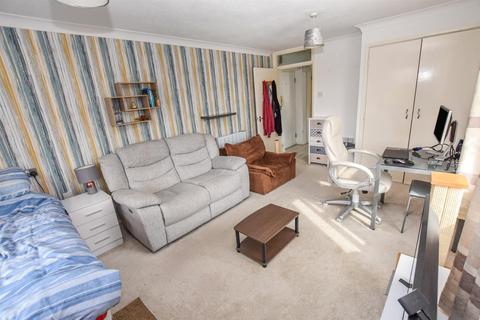 Studio for sale, Akenfield Close, South Woodham Ferrers