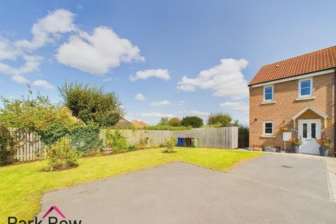 2 bedroom end of terrace house for sale, Brunswick Crescent, Sherburn In Elmet, Leeds