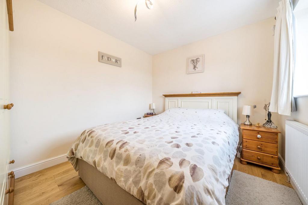 MASTER BEDROOM.jpg