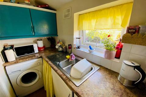 13 Ashfield Place, Fagley, Bradford, BD2 3JB