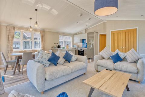 2 bedroom lodge for sale, Loch Lomond Holiday Park