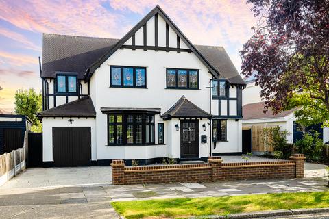 4 bedroom detached house for sale, Westcliff-on-sea SS0