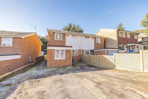 229 Clare Road, Maidenhead, SL6 4DL