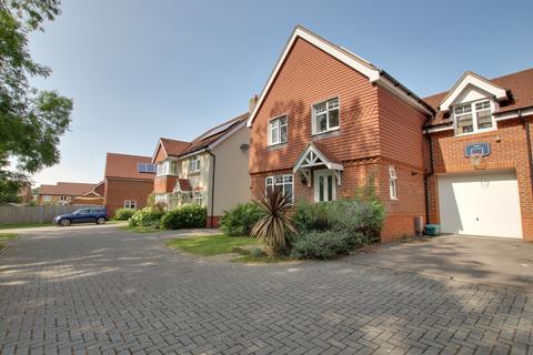 4 bedroom semi-detached house for sale, Clanfield, Waterlooville