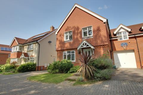 4 bedroom semi-detached house for sale, Clanfield, Waterlooville