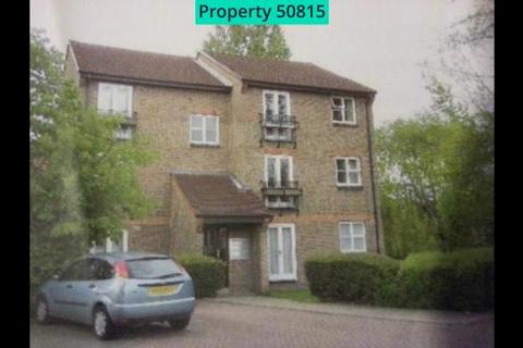 2 bedroom ground floor flat for sale, 11 Adelaide Close, Slough, SL1