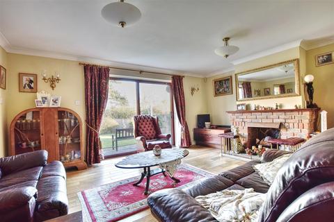 4 bedroom detached house for sale, Collington Rise, Bexhill-On-Sea