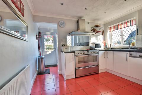 4 bedroom detached house for sale, Collington Rise, Bexhill-On-Sea