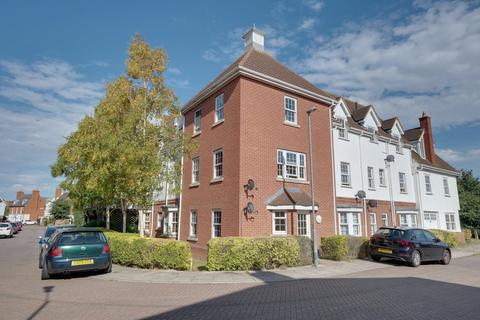 2 bedroom flat for sale, Burnell Gate, Chelmsford CM1