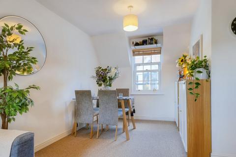 2 bedroom flat for sale, Burnell Gate, Chelmsford CM1