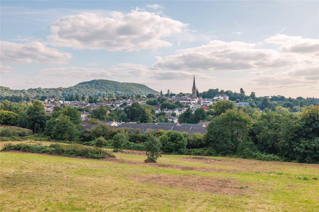 Vaga Crescent, RossonWye... 4 bed detached house for sale £319,950