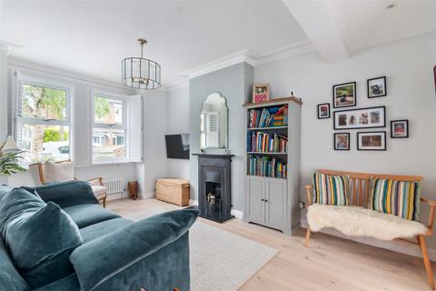 65 Aston Road, London, SW20 8BG
