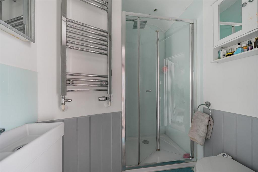 Ensuite Shower Room.jpg