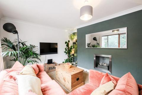 Flat 3, Buxton House Buxton Drive, London, E11 1PH