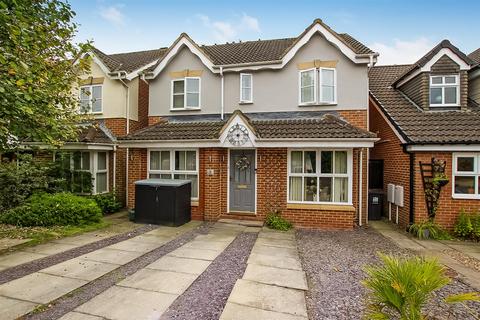 4 bedroom detached house for sale, Curlew Close, Faverdale, Darlington