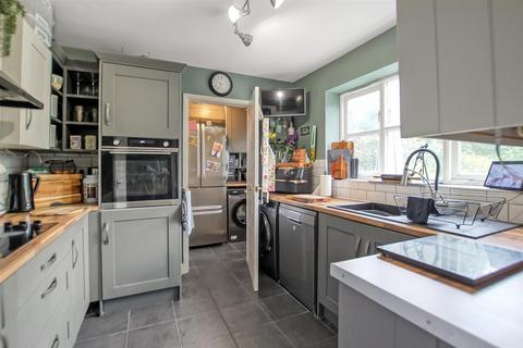 8 Curlew Close, Faverdale, Darlington, DL3 0EQ