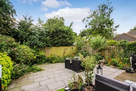 8 Curlew Close, Faverdale, Darlington, DL3 0EQ