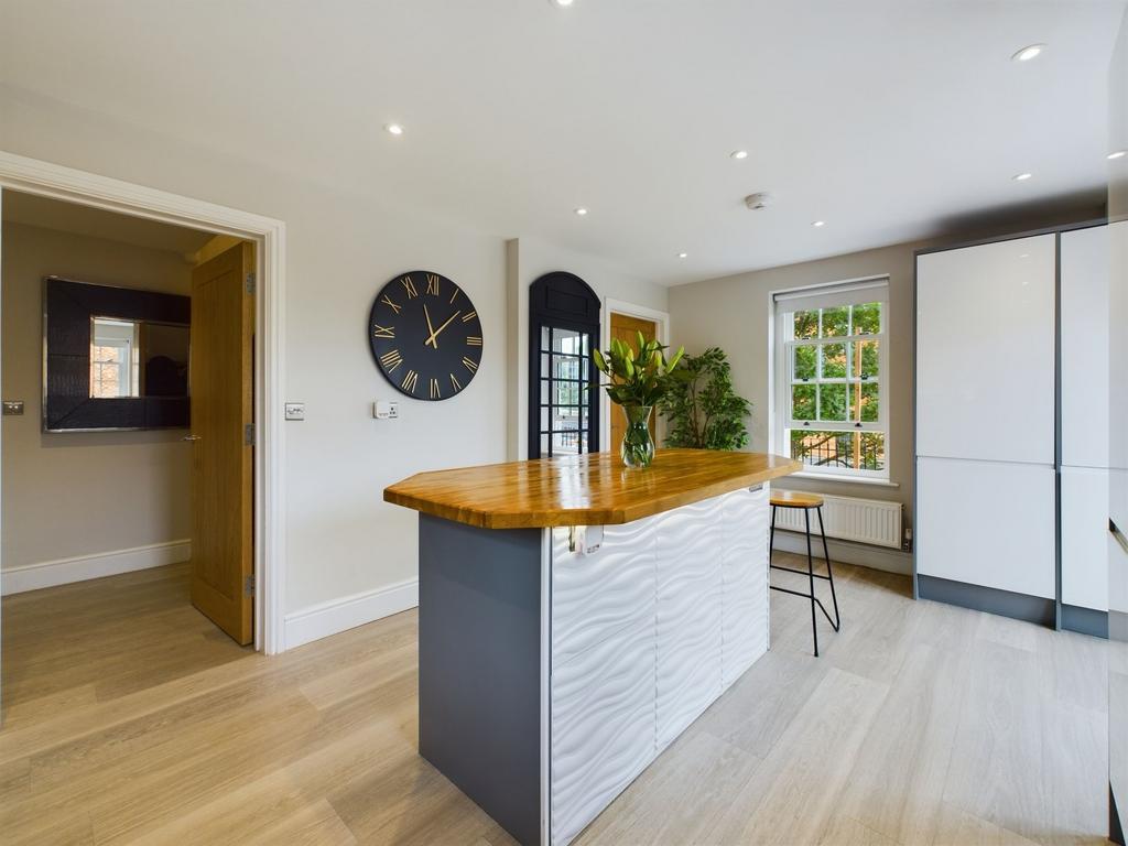 Kitchen/Breakfast Room