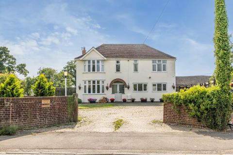 4 bedroom detached house for sale, Claypits, Eastington, Stonehouse