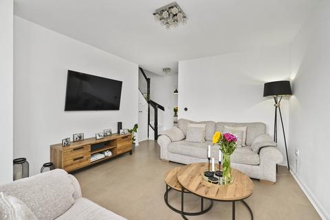 24 Dolphingstone Way, Prestonpans, EH32 9QX