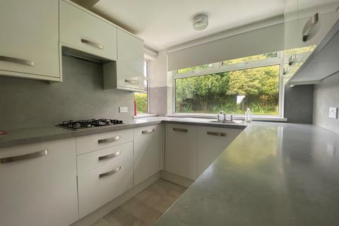 1 Snape Drive, Bradford, BD7 4LZ