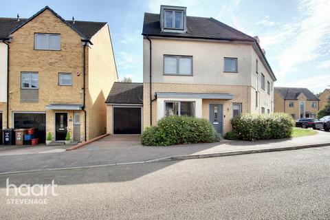 5 bedroom semi-detached house for sale, Glanville Crescent, Stevenage