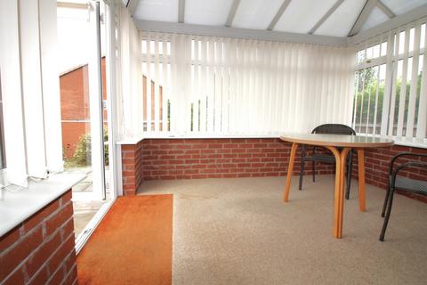 2 bedroom bungalow for sale, Mandarin Avenue, Kidderminster, DY10