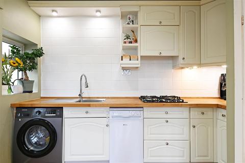 326 Derbyshire Lane, Sheffield, S8 8SF