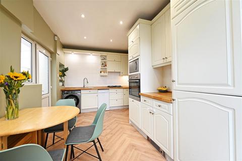 326 Derbyshire Lane, Sheffield, S8 8SF