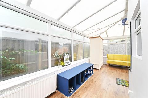 326 Derbyshire Lane, Sheffield, S8 8SF