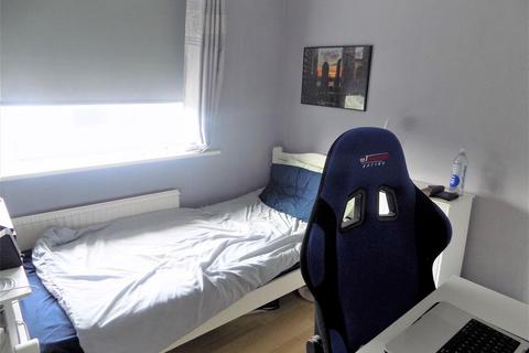 6 Beech Avenue, Bingham, Nottingham, NG13 8DN