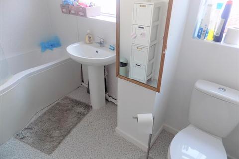 6 Beech Avenue, Bingham, Nottingham, NG13 8DN