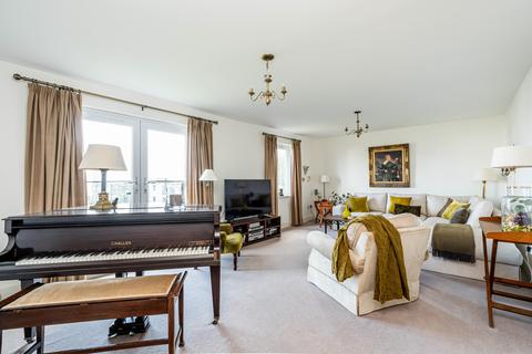 8 Burnbrae Grove, Edinburgh, EH12 8BF