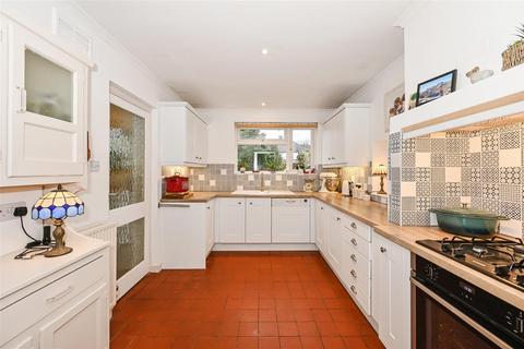 4 bedroom house for sale, Willowbed Avenue, Chichester