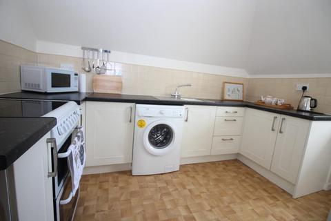 2 bedroom flat for sale, Midland Way, Thornbury, Bristol