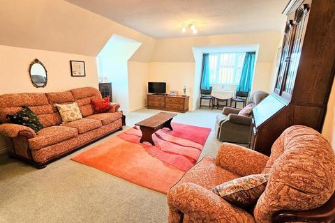 2 bedroom flat for sale, Midland Way, Thornbury, Bristol