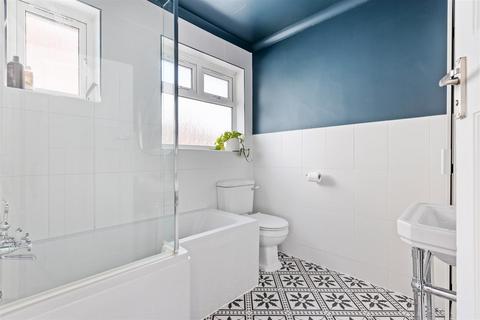252 Kingsbridge Road, Morden, SM4 4PZ