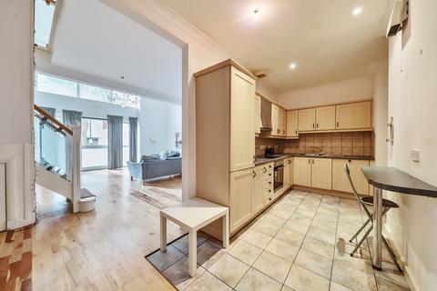 3 bedroom duplex for sale, Sweden Gate, Baltic Quay, SE16