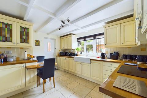 3 bedroom detached house for sale, Salt Lane, Postcombe