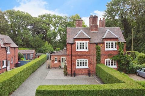 3 bedroom semi-detached house for sale, Merevale Lane, Atherstone