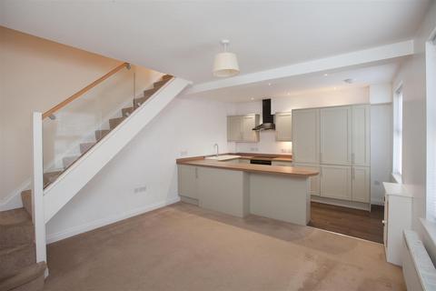 2 bedroom end of terrace house to rent, Sidney Street, Salisbury