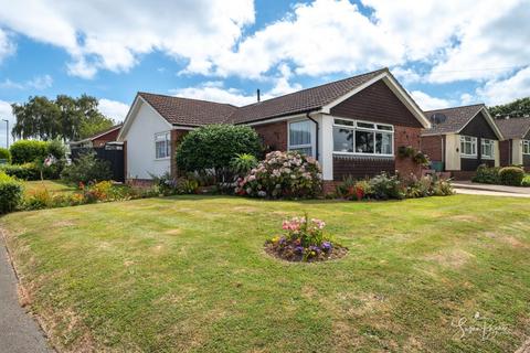 3 bedroom detached bungalow for sale, Binstead Lodge Road, Ryde