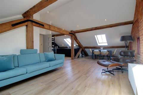 2 bedroom apartment for sale, Vinings Warehouse, Gloucester Docks