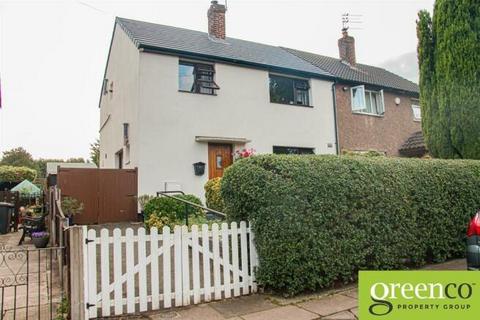 3 bedroom semi-detached house to rent, High Bank Road, Salford M27