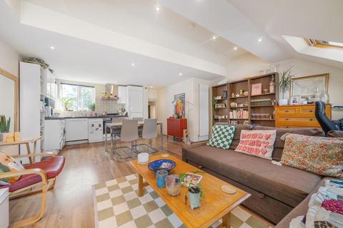 1 bedroom flat for sale, Leander Road, SW2